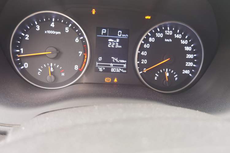 Used Hyundai Celesta Traveler 2018 1.6L Automatic Enjoyment Model China V Standard Odometer Close Up