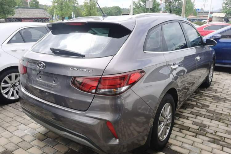 Used Hyundai Celesta Traveler 2018 1.6L Automatic Yixin Model China V Standard Rear Right 45 Deg