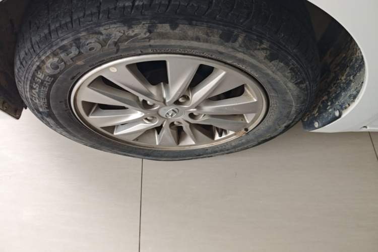 Used Hyundai Celesta Traveler 2018 1.6L Automatic Enjoyment Model China V Standard Left Front Wheel Hub