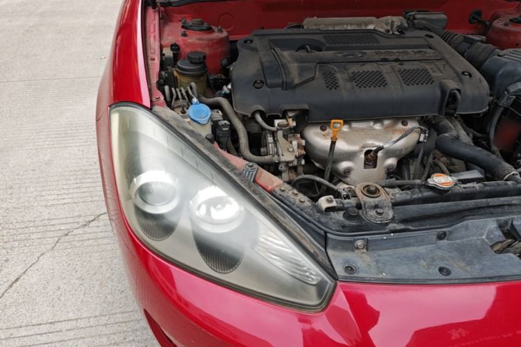 Used Hyundai Coupe 2006 2.0L Automatic Transmission Engine Bay Right