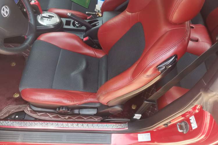 Used Hyundai Coupe 2006 2.0L Automatic Transmission Left Front Seat