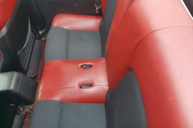 Used Hyundai Coupe 2006 2.0L Automatic Transmission Left Rear Seat
