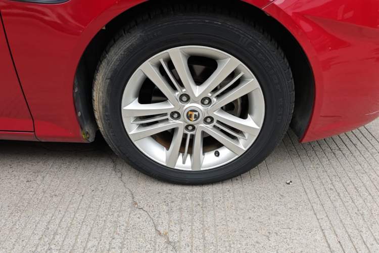 Used Hyundai Coupe 2006 2.0L Automatic Transmission Right Front Wheel Hub