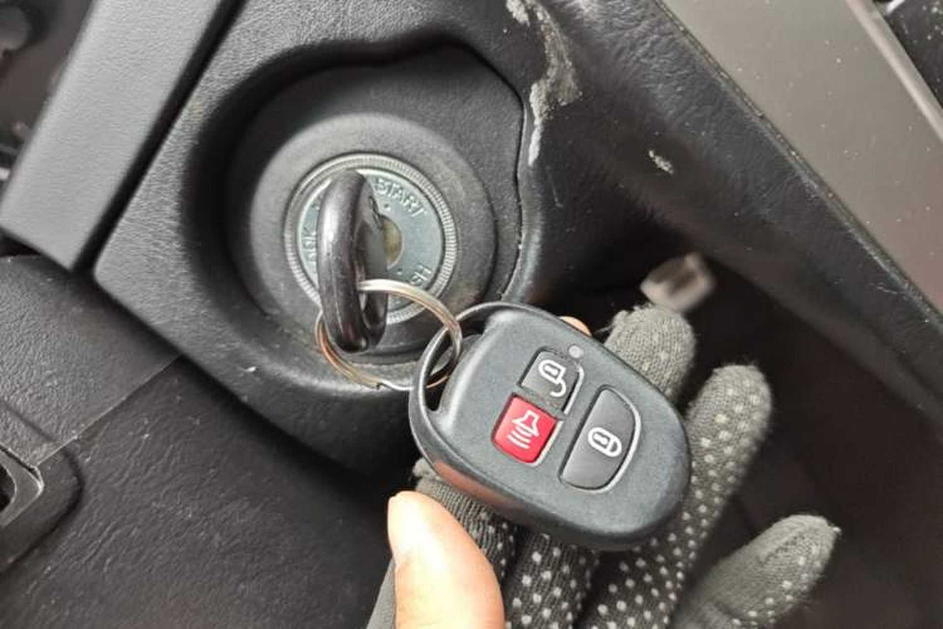Used Hyundai Coupe 2006 2.0L Automatic Transmission Vehicle Key