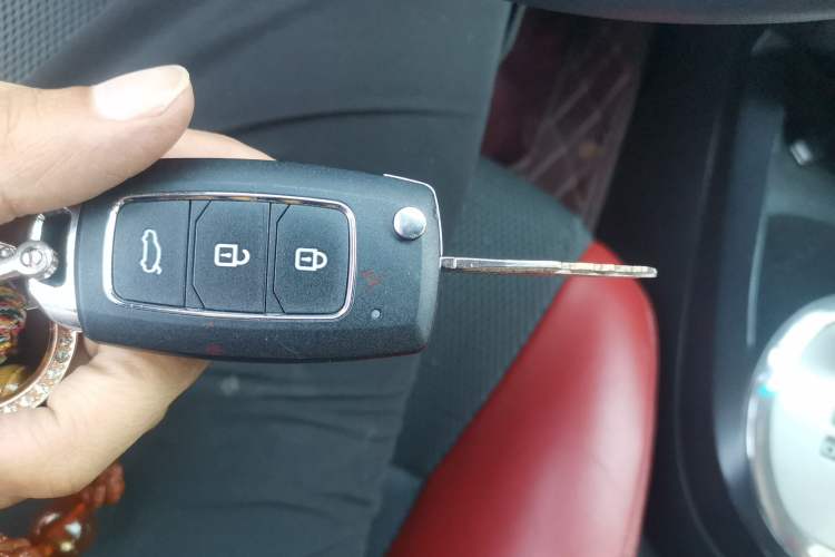 Used Hyundai Coupe 2006 2.0L Automatic Transmission Vehicle Key