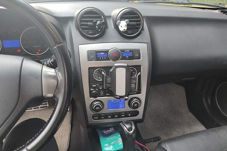 Used Hyundai Coupe 2006 2.0L Automatic Transmission Audio And AC Panel