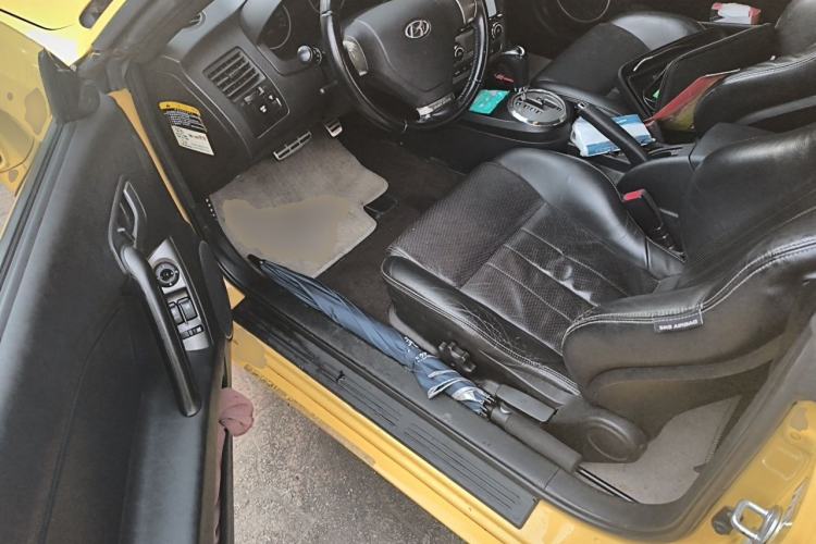 Used Hyundai Coupe 2006 2.0L Automatic Transmission Driver Seat