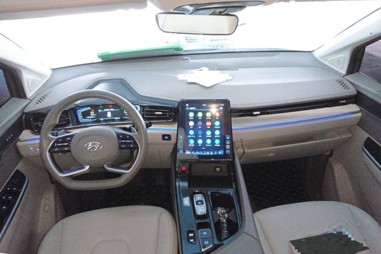 Used Hyundai Custo 2021 380TGDi Smart Love Flagship Edition TOP Premium Center Console