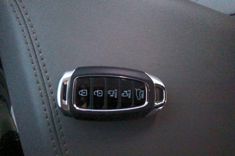 Used Hyundai Custo 2021 380TGDi Smart Love Flagship Edition TOP Premium Vehicle Key