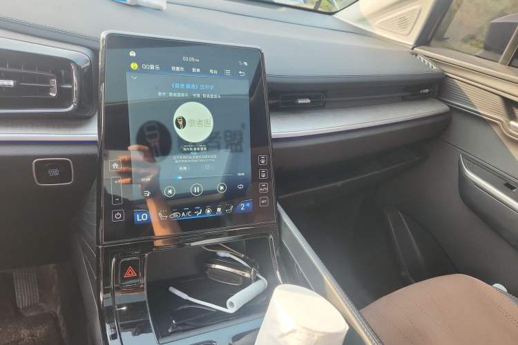 Used Hyundai Custo 2021 380TGDi Smart Love Flagship Edition TOP Premium Audio And AC Panel