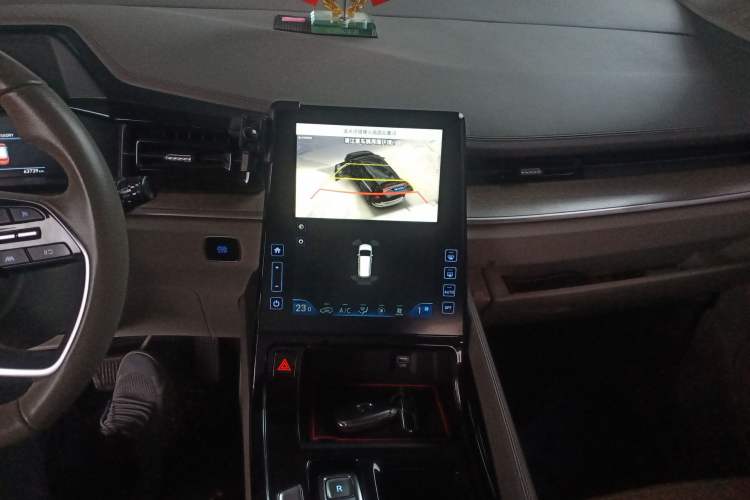Used Hyundai Custo 2021 270TGDi Prestige LUX Audio And AC Panel
