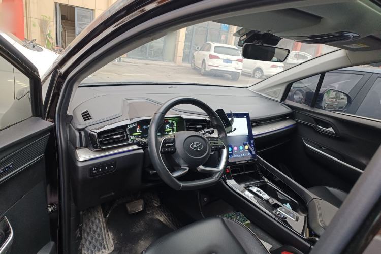 Used Hyundai Custo 2021 380TGDi Smart Luxury Premium LUX Center Console
