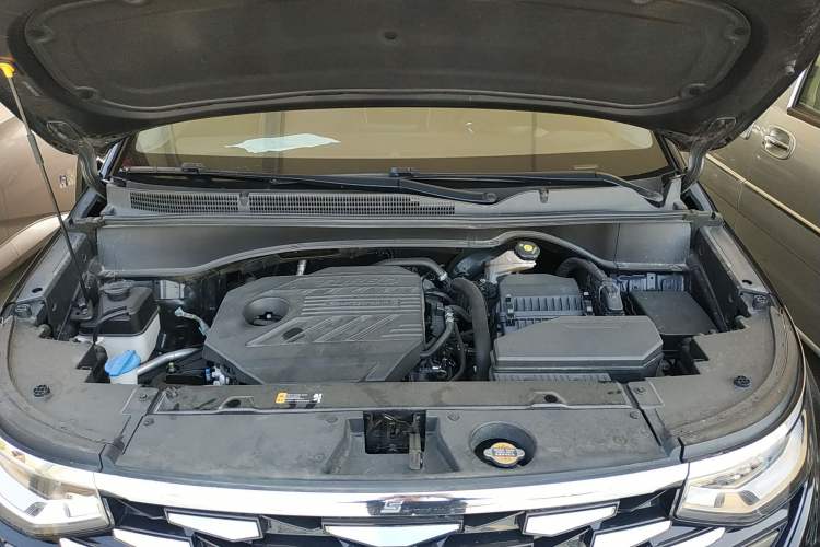 Used Hyundai Custo 2021 380TGDi Smart Love Flagship Edition TOP Premium Engine Bay