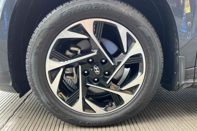 Used Hyundai Custo 2021 380TGDi Deluxe Edition DLX Exterior 6