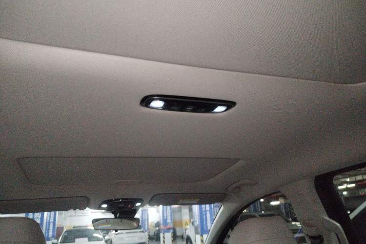 Used Hyundai Custo 2021 380TGDi Smart Love Flagship Edition TOP Premium Headliner