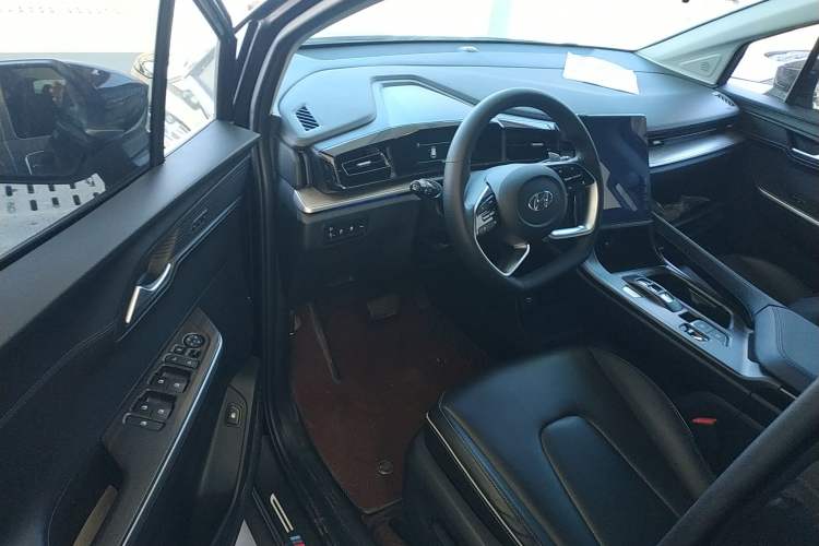 Used Hyundai Custo 2021 380TGDi Smart Love Flagship Edition TOP Premium Left Front Seat