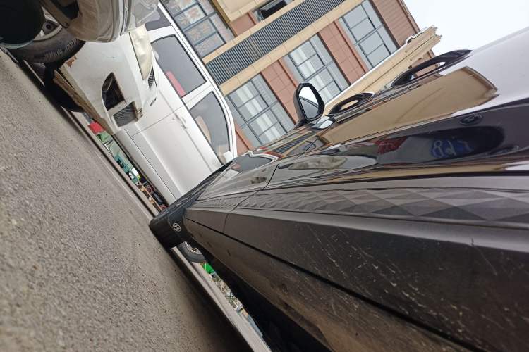 Used Hyundai Custo 2021 380TGDi Smart Luxury Premium LUX Left Side Sill