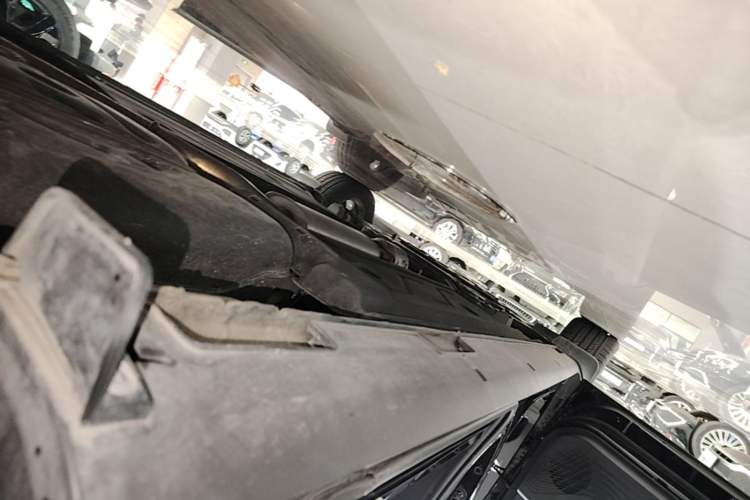 Used Hyundai Custo 2021 380TGDi Smart Luxury Premium LUX Left Side Sill