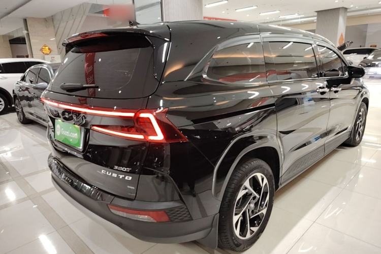 Used Hyundai Custo 2021 380TGDi Smart Luxury Premium LUX Rear Right 45 Deg