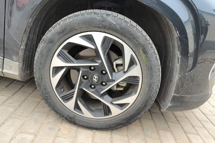 Used Hyundai Custo 2021 380TGDi Smart Love Flagship Edition TOP Premium Right Front Wheel Hub