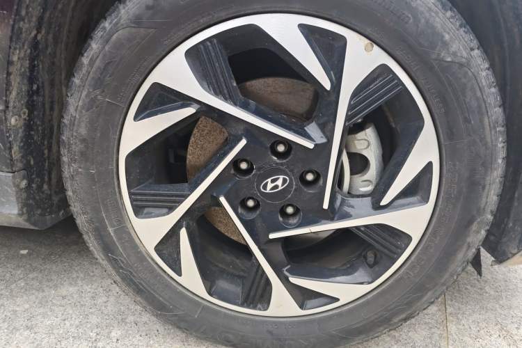 Used Hyundai Custo 2021 380TGDi Smart Love Flagship Edition TOP Premium Right Front Wheel Hub