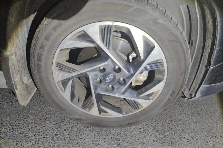 Used Hyundai Custo 2021 380TGDi Smart Love Flagship Edition TOP Premium Right Front Wheel Hub
