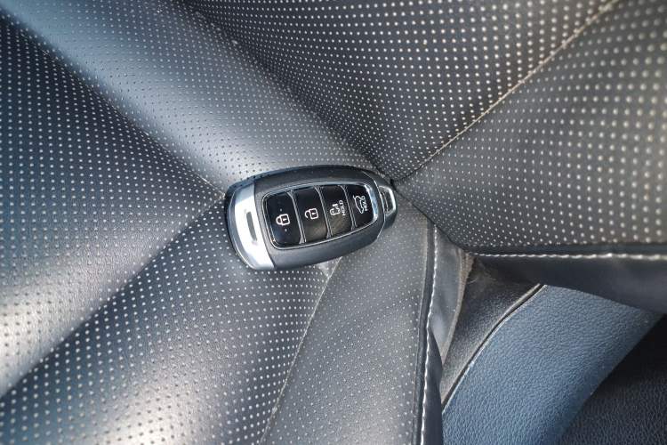 Used Hyundai Custo 2021 380TGDi Smart Luxury Premium LUX Vehicle Key