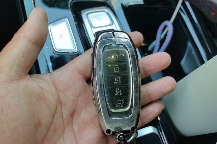 Used Hyundai Custo 2021 380TGDi Smart Love Flagship Edition TOP Premium Vehicle Key
