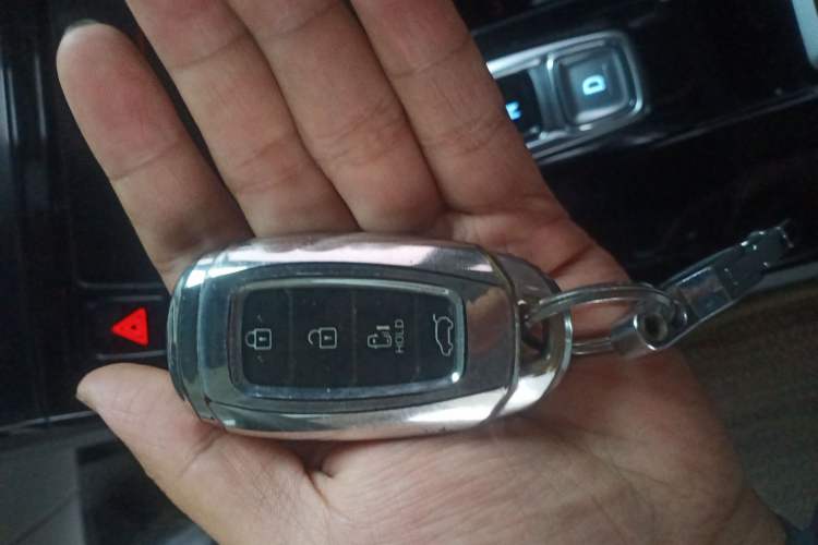 Used Hyundai Custo 2021 270TGDi Prestige LUX Vehicle Key
