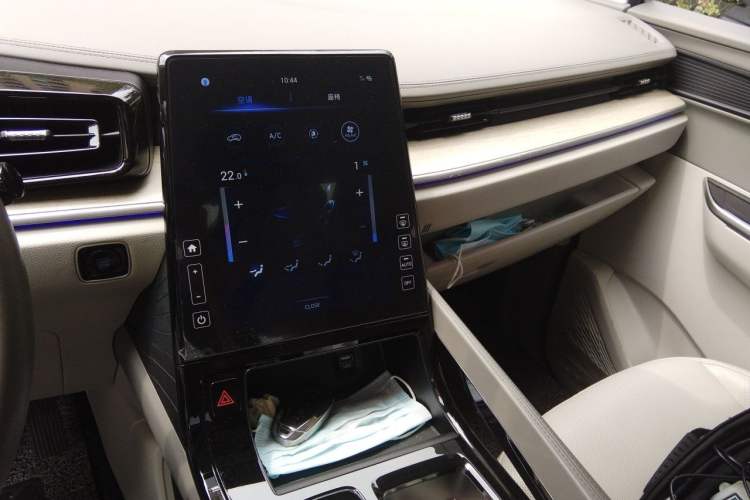 Used Hyundai Custo 2021 380TGDi Smart Luxury Premium LUX Audio And AC Panel