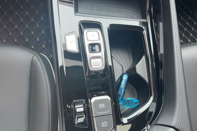 Used Hyundai Custo 2021 270TGDi Prestige LUX Audio And AC Panel