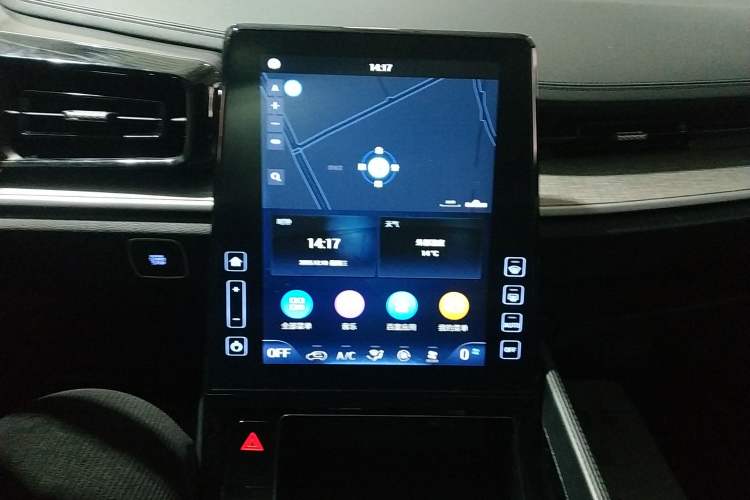 Used Hyundai Custo 2021 380TGDi Deluxe Edition DLX Audio And AC Panel