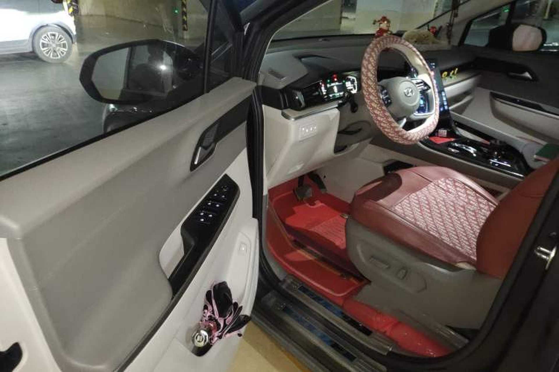 Used Hyundai Custo 2021 270TGDi Prestige LUX Driver Seat