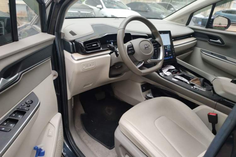 Used Hyundai Custo 2021 270TGDi Prestige LUX Driver Seat