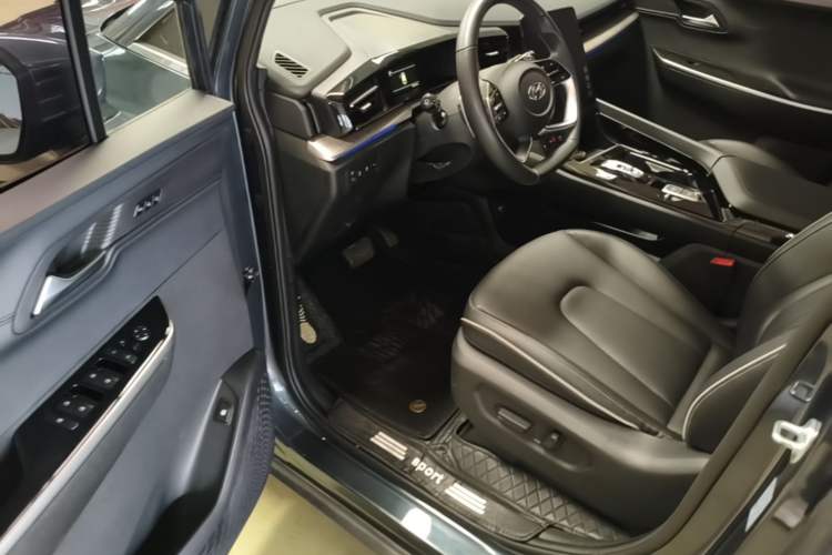 Used Hyundai Custo 2021 380TGDi Smart Luxury Premium LUX Driver Seat