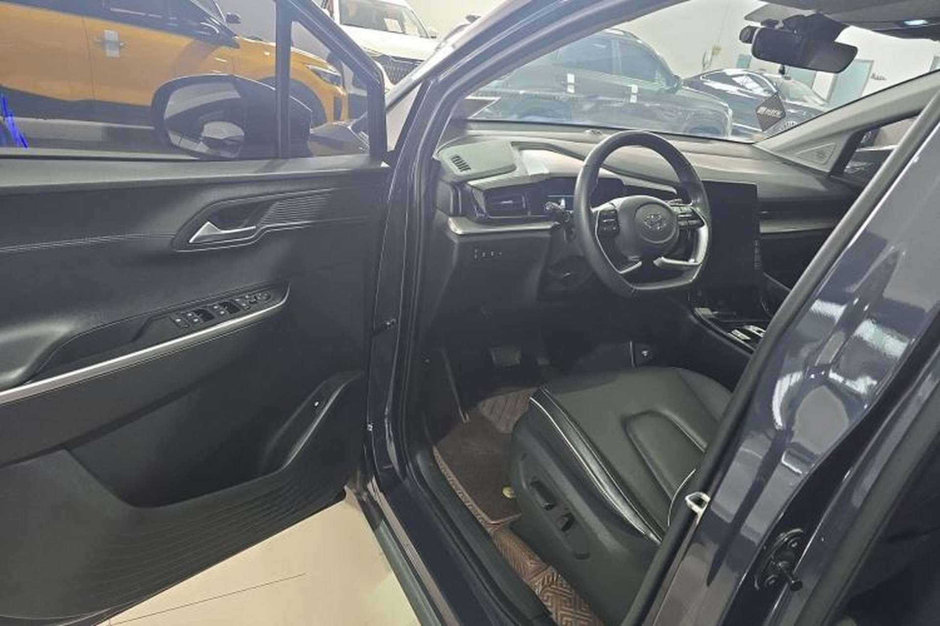 Used Hyundai Custo 2021 270TGDi Prestige LUX Driver Seat