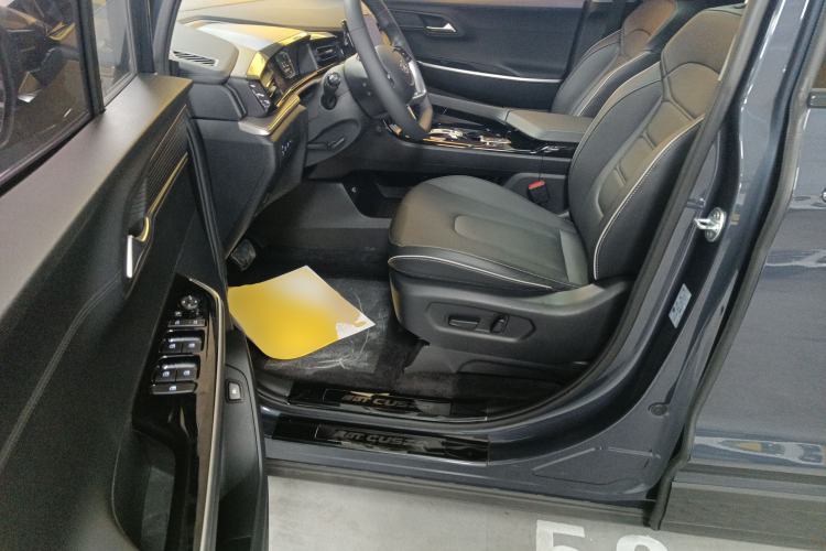 Used Hyundai Custo 2021 270TGDi Prestige LUX Driver Seat