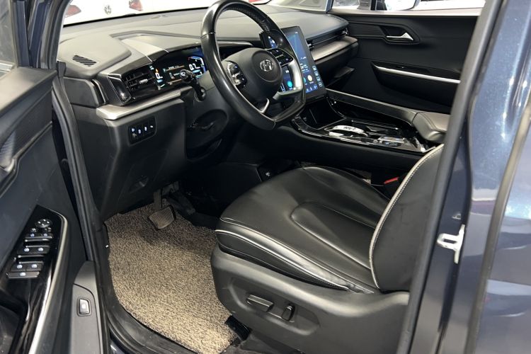 Used Hyundai Custo 2021 270TGDi Prestige LUX Driver Seat