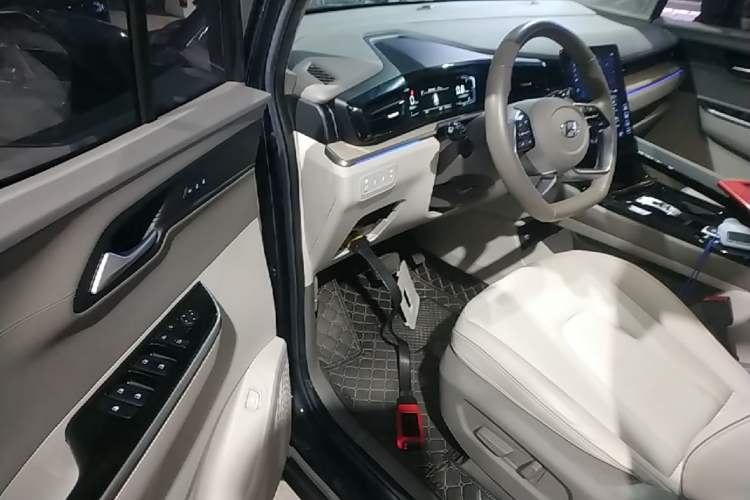 Used Hyundai Custo 2021 380TGDi Smart Luxury Premium LUX Driver Seat