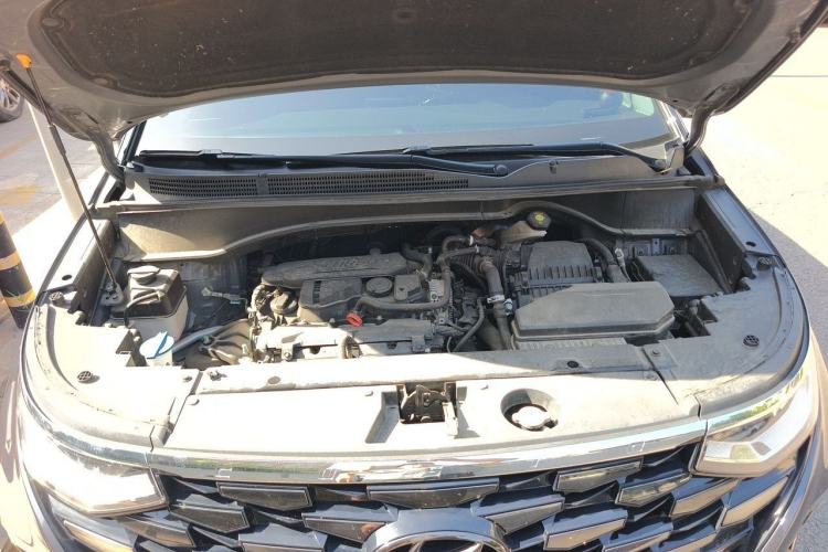 Used Hyundai Custo 2021 270TGDi Prestige LUX Engine Bay