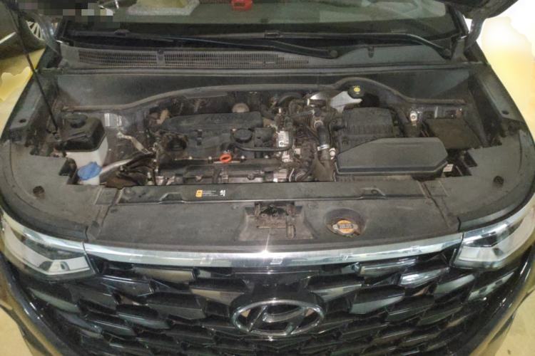 Used Hyundai Custo 2021 270TGDi Prestige LUX Engine Bay