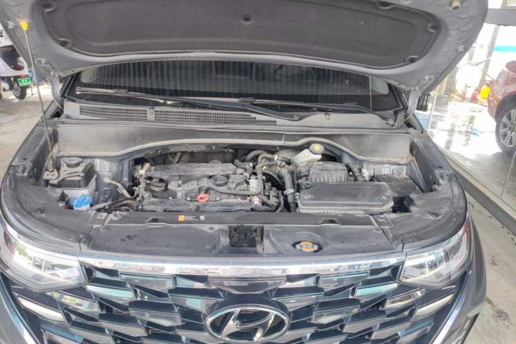 Used Hyundai Custo 2021 270TGDi Prestige LUX Engine Bay