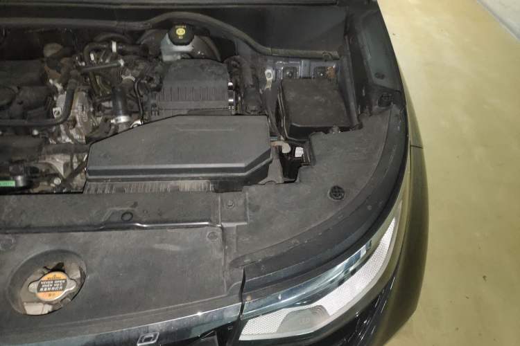 Used Hyundai Custo 2021 270TGDi Prestige LUX Engine Bay Left