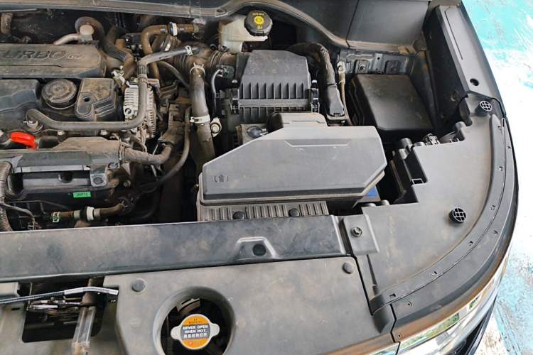 Used Hyundai Custo 2021 270TGDi Prestige LUX Engine Bay Left
