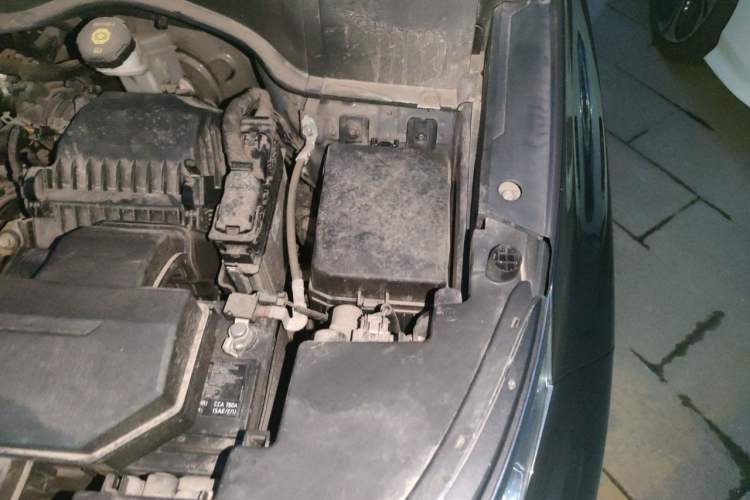 Used Hyundai Custo 2021 270TGDi Prestige LUX Engine Bay Left