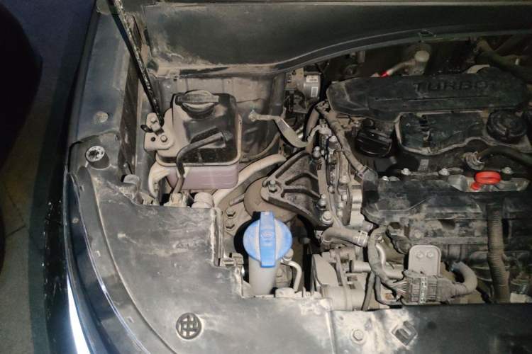 Used Hyundai Custo 2021 270TGDi Prestige LUX Engine Bay Right