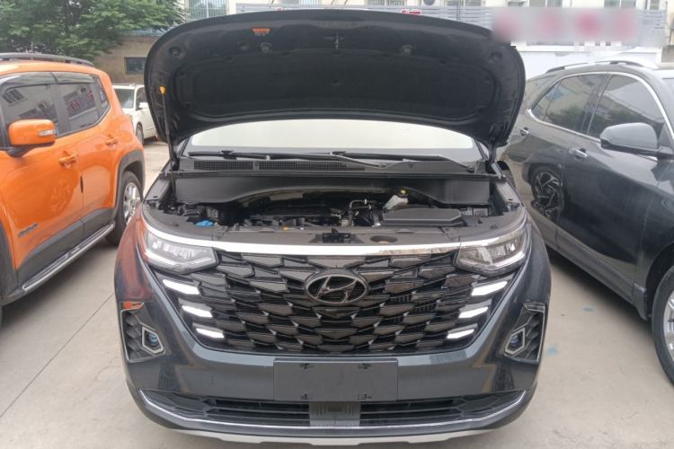 Used Hyundai Custo 2021 270TGDi Prestige LUX Engine Bay