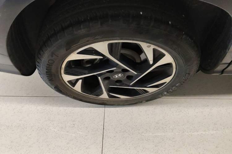 Used Hyundai Custo 2021 270TGDi Prestige LUX Exterior 5