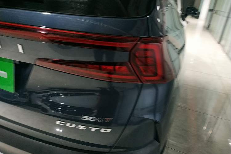 Used Hyundai Custo 2021 380TGDi Deluxe Edition DLX Exterior 6