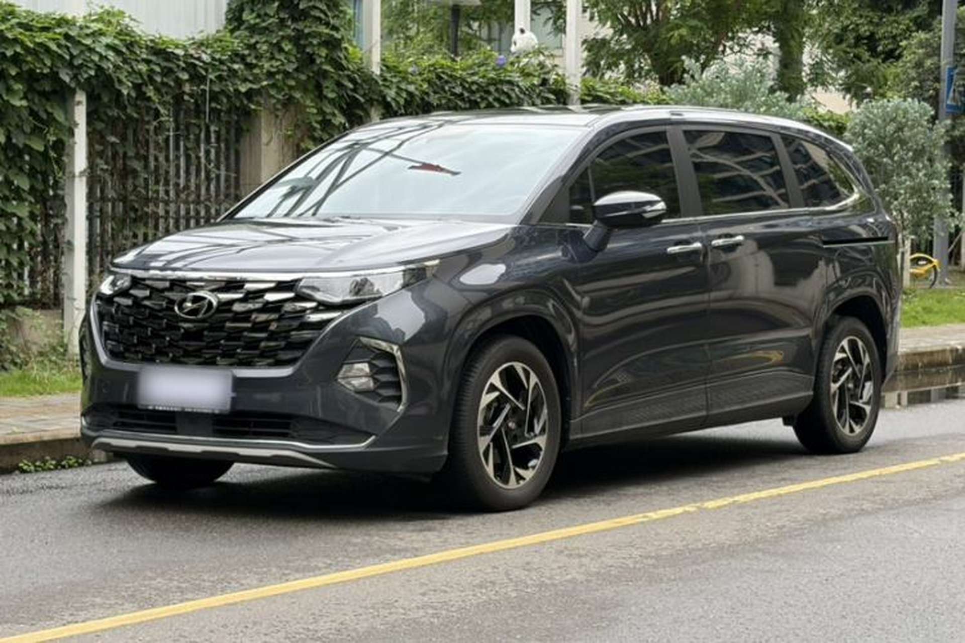 Used Hyundai Custo 2021 270TGDi Prestige LUX Front Left 45 Deg